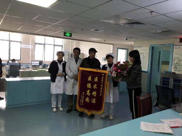 11月 骨一科全体医护.jpg